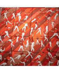 Carré Hermès vibrant et dynamique